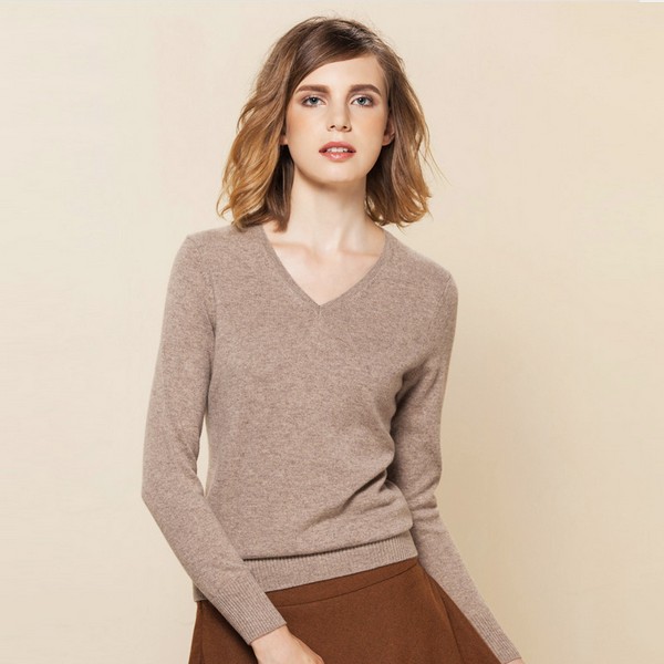 中性色系温柔与时尚的完美结合，展现细腻与可塑性的双重魅力