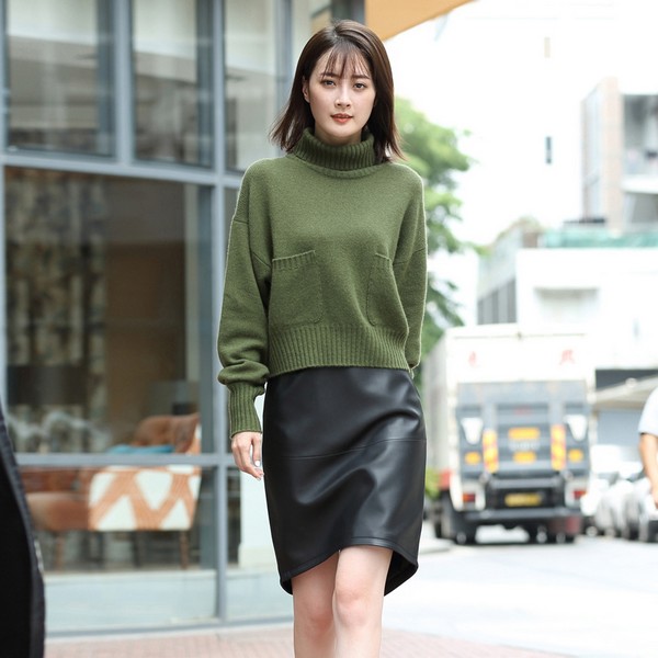 打底毛衣经典与个性的完美平衡，展现百搭与时尚的双重魅力