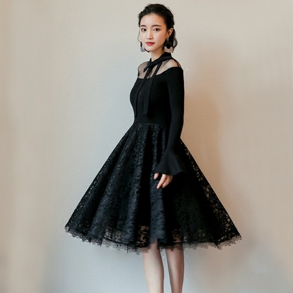 冬季蕾丝裙妩媚与优雅并存，冬季蕾丝裙完美展现女性的魅力与气质！