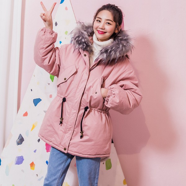 时尚棉服低调与个性并存，时尚棉服从简到华丽的双重选择！