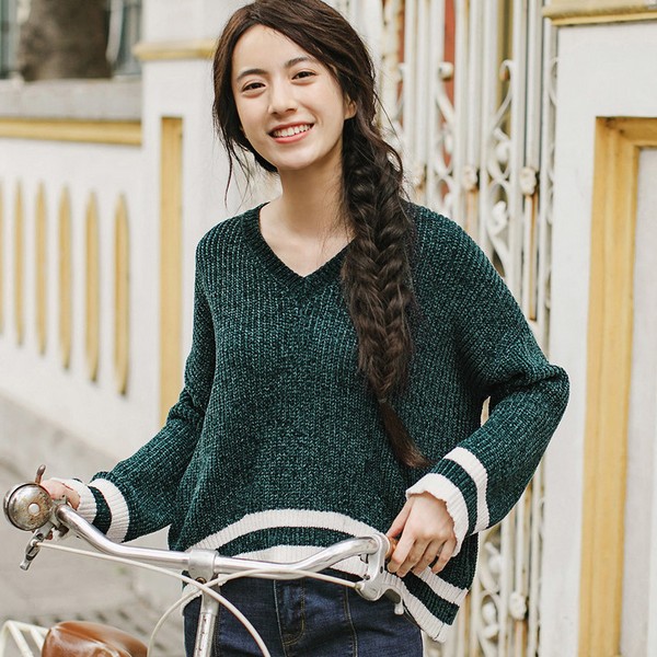 针织蝙蝠衫在穿搭中不能少，针织蝙蝠衫职场休闲两不误