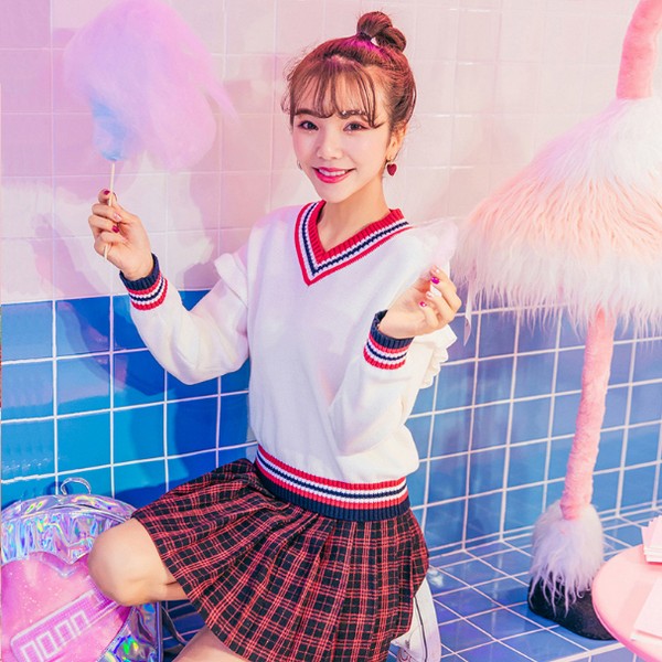 V 领针织衫才是瘦脸神器！承包一整个衣橱的大衣！