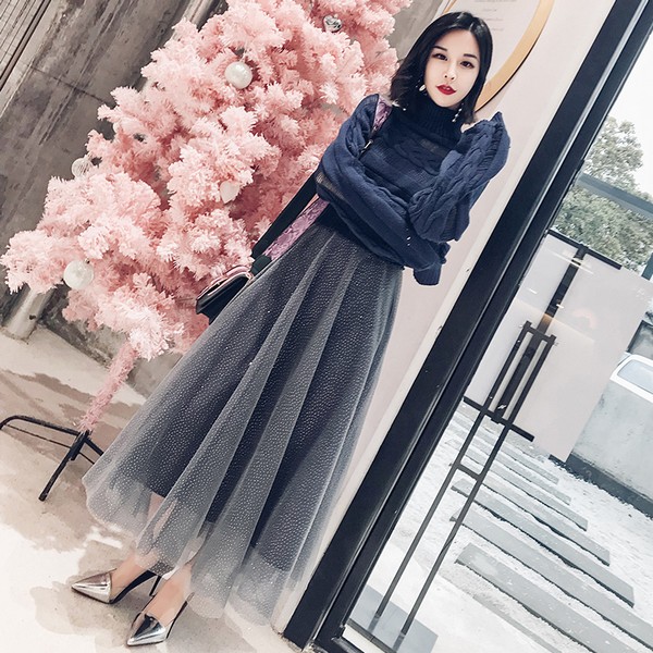 春装浪漫让人眼花缭乱，套装稳站C位解决搭配难题