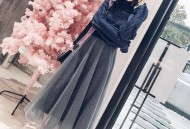 春装浪漫让人眼花缭乱，套装稳站C位解决搭配难题