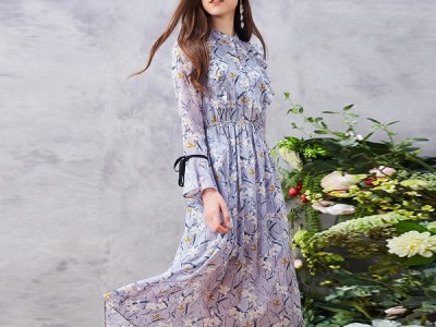 印花裙既甜美又灵动，满足一切动情的原因！